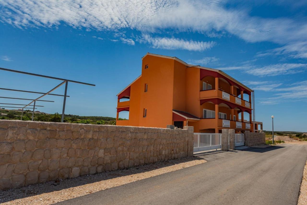 Ferienwohnung Kameni Put Ražanac Exterior foto