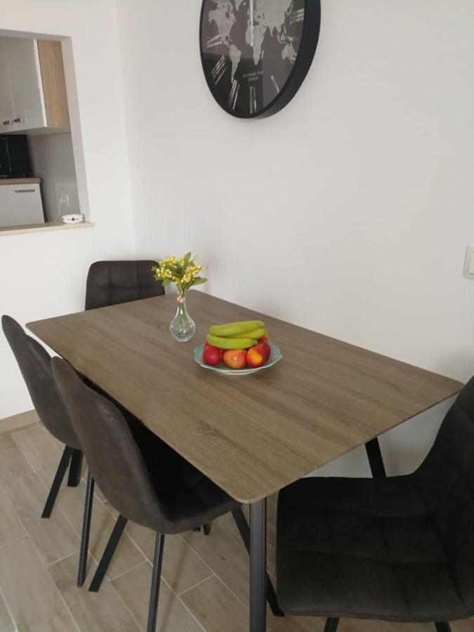 Ferienwohnung Kameni Put Ražanac Exterior foto