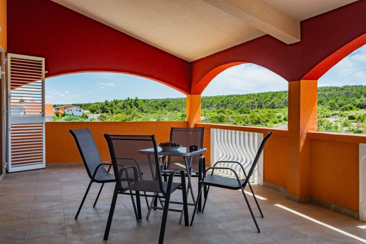 Ferienwohnung Kameni Put Ražanac Exterior foto